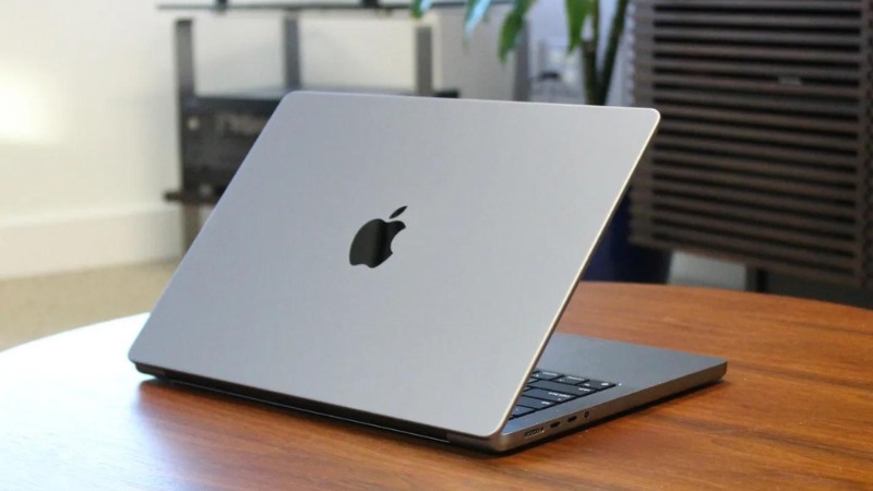 MacBook Pro 14 inch M2 Pro 12 CPU 19 GPU