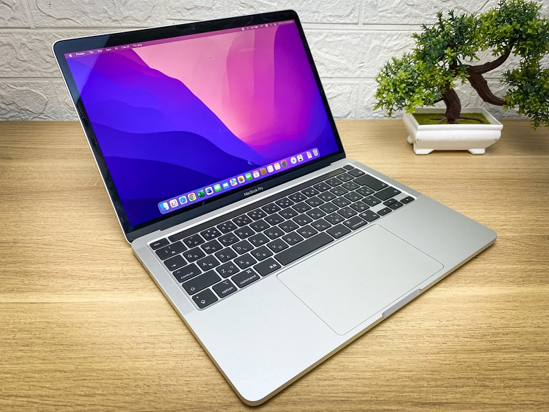 Mẫu Macbook cho dân văn phòng tốt 2024