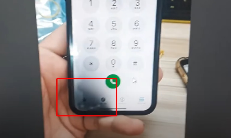 Nguyên nhân phản quang trên iPhone