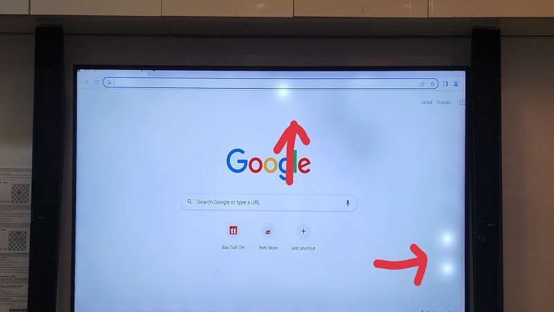 Lỗi màn hình Macbook bị đốm trắng