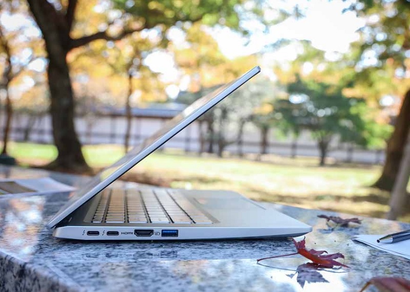 Khắc phục tình trạng Macbook bị nóng bằng cách không sử dụng trong thời tiết nóng, hoặc ánh nắng trực tiếp