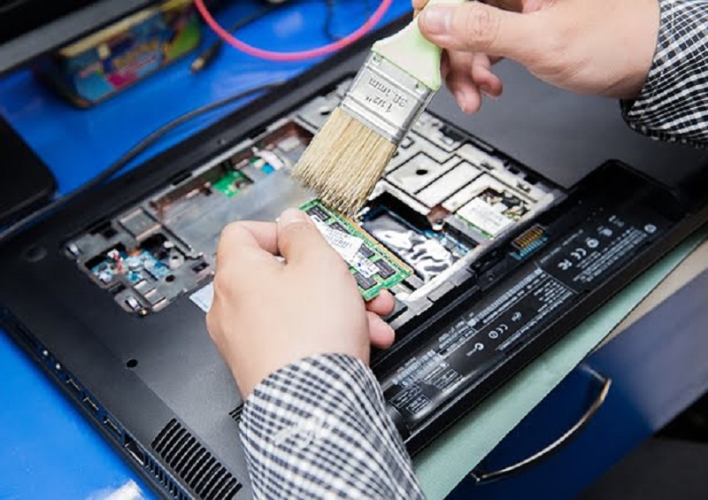 Nên tự thay nâng cấp ổ cứng SSD cho Macbook Pro hay đến trung tâm sửa chữa