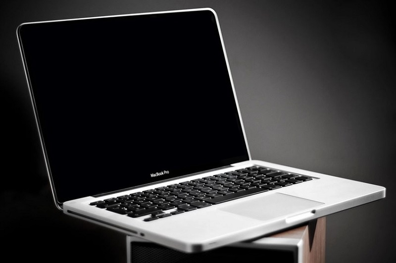 tắt màn hình Macbook