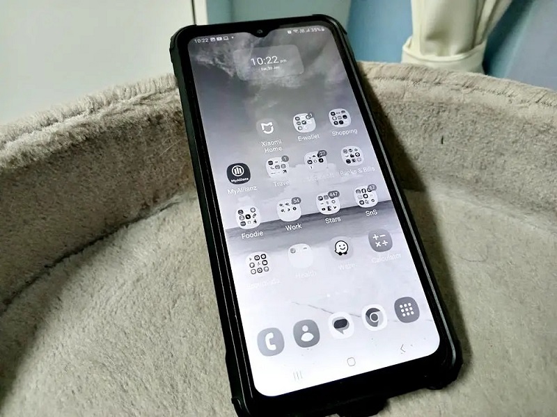 Nguyên nhân điện thoại Samsung bị mất màu