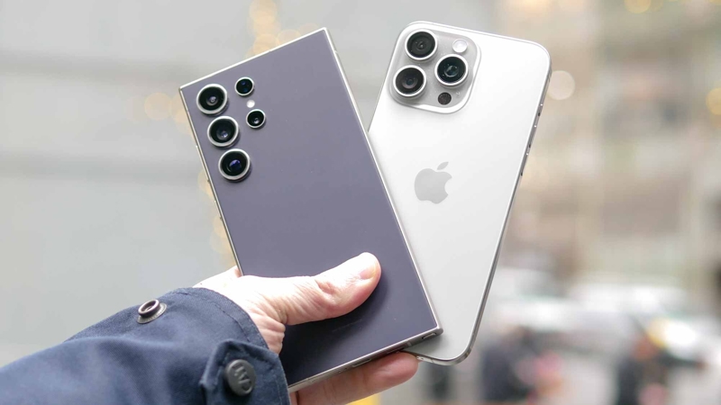 So sánh iPhone và Samsung chi tiết
