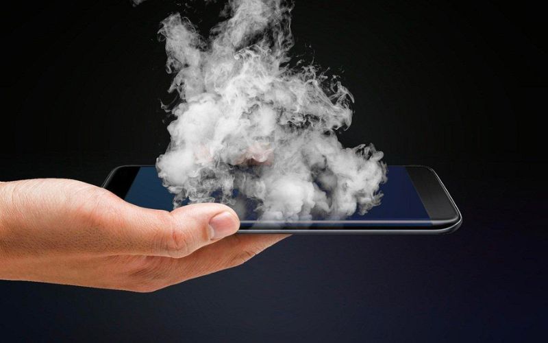 Nguyên nhân điện thoại Samsung báo thiết bị quá nóng
