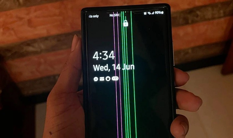 Dấu hiệu điện thoại samsung bị sọc màn hình