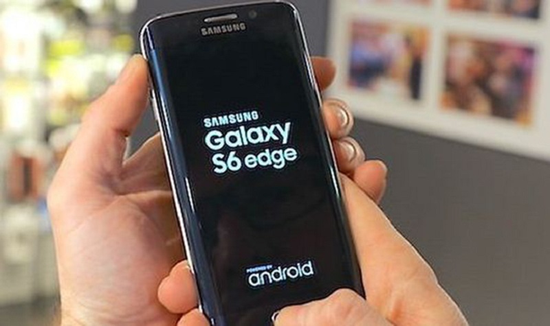 Cách khắc phục điện thoại samsung bị treo logo không tắt được nguồn